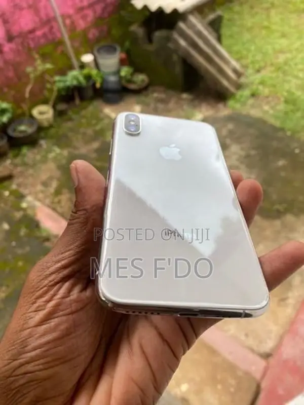 Apple iPhone XS 256GB (Used)