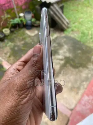 Apple iPhone XS 256GB (Used)