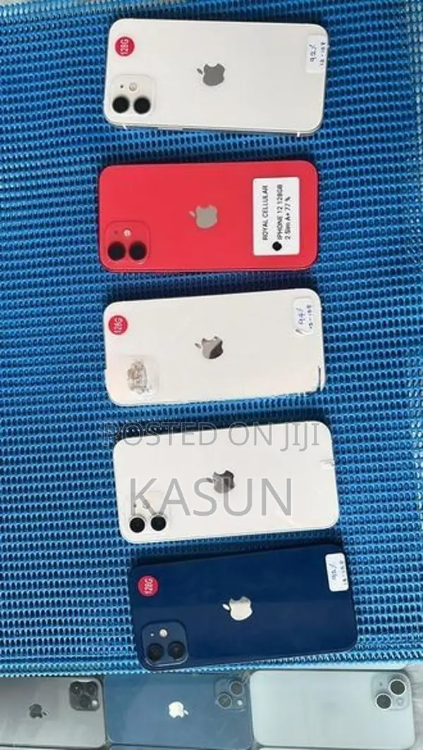 Apple iPhone 12 128GB (Used)