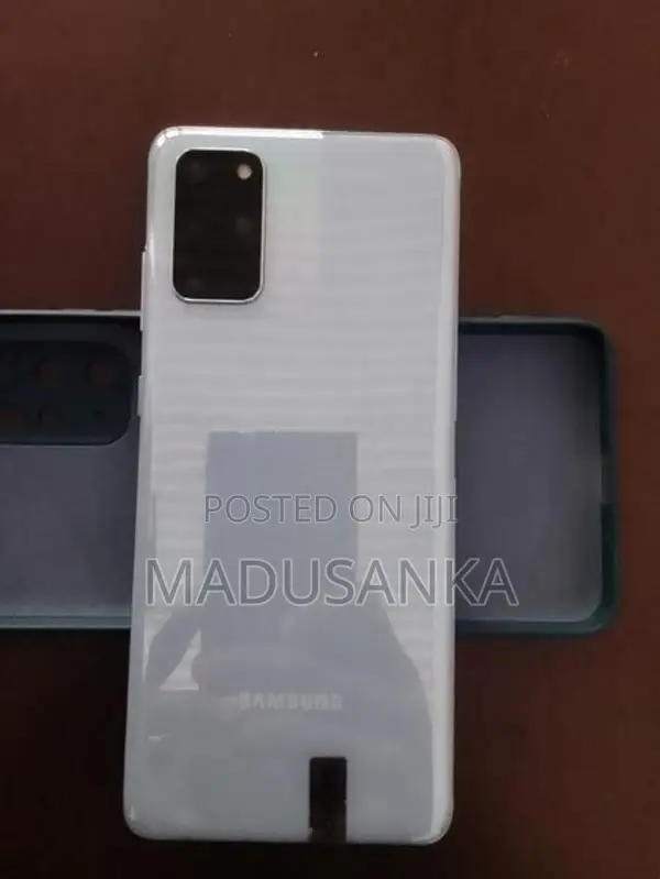 Samsung Galaxy S20+ (Used)