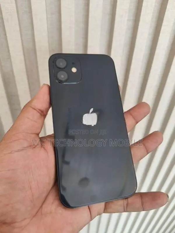 Apple iPhone 12 128GB (Used)