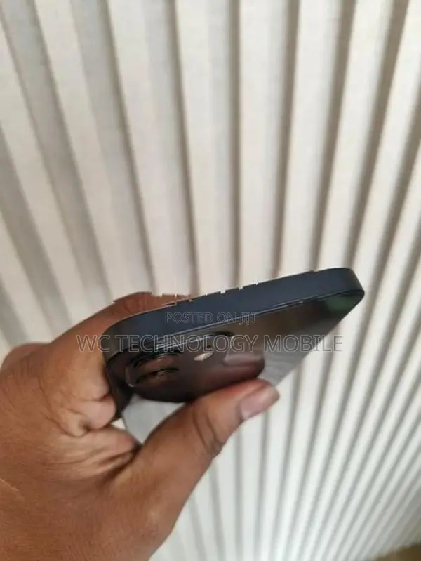 Apple iPhone 12 128GB (Used)