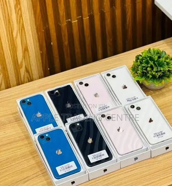 Apple iPhone 13 256GB (Used)