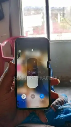 Apple iPhone XR Yellow (Used)