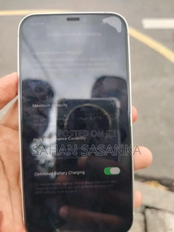 Apple iPhone 12 (Used)