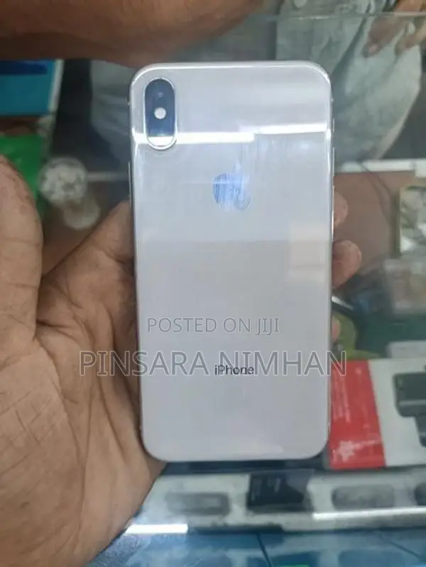 Apple iPhone X (Used)