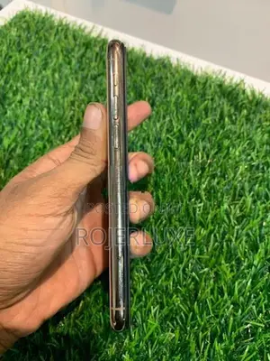 Apple iPhone 11 Pro 256GB (Used)