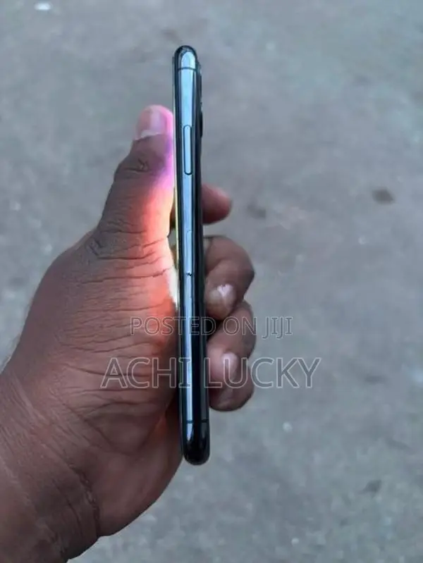 Apple iPhone 11 Pro (Used)