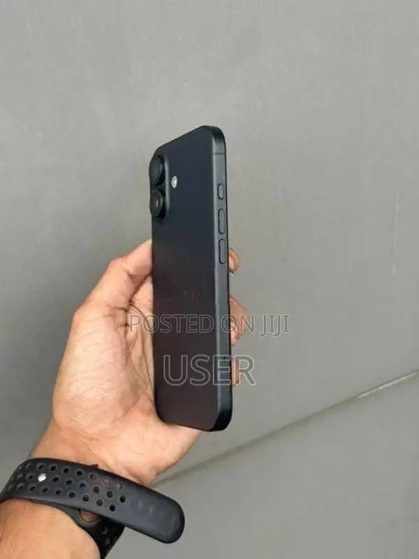 Apple iPhone 16 (Used)