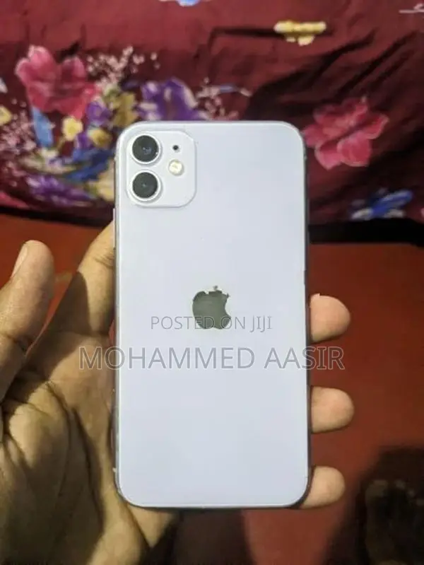 Apple iPhone 11 (Used)