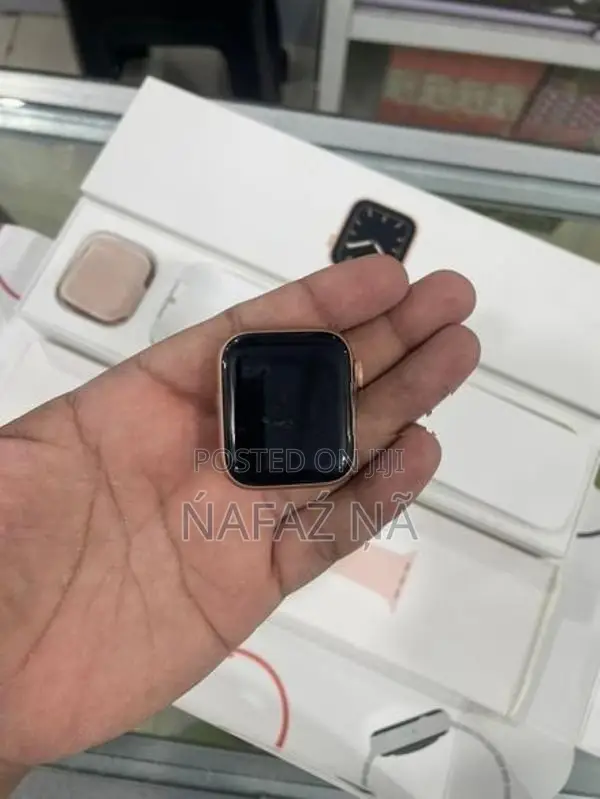 Apple iWatch Series 5