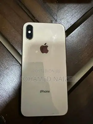 Apple iPhone XS (Used)