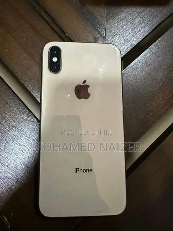 Apple iPhone XS (Used)