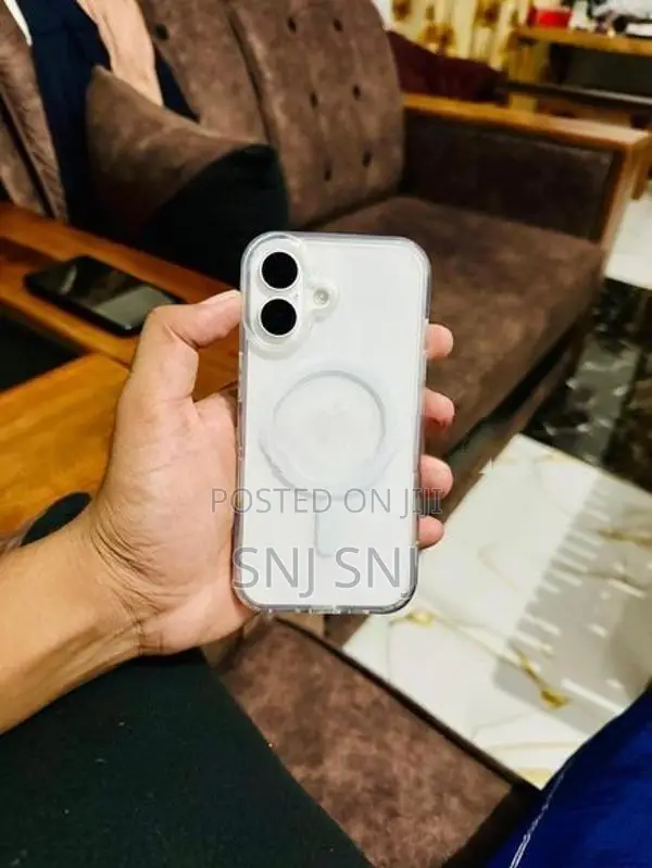 Apple iPhone 16 (Used)