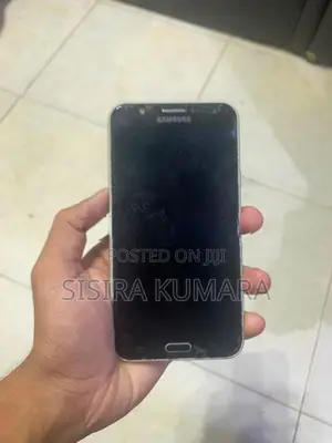 Samsung Galaxy J7 (Used)