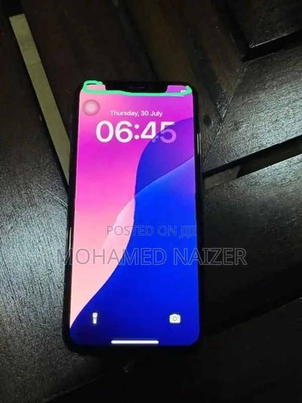 Apple iPhone XS (Used)