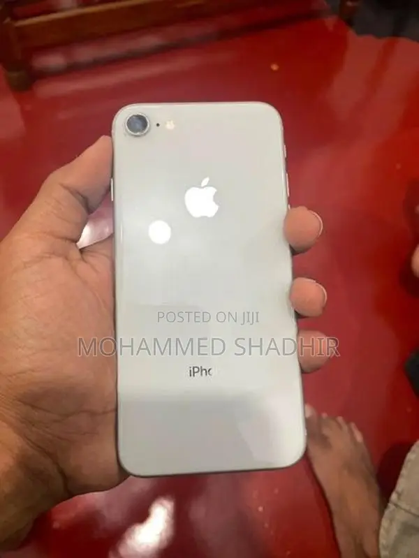 Apple iPhone 8 (Used)