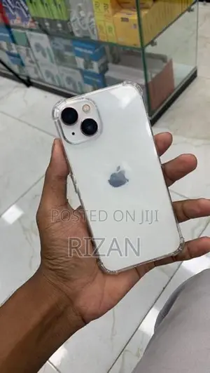 Apple iPhone 13 (Used)