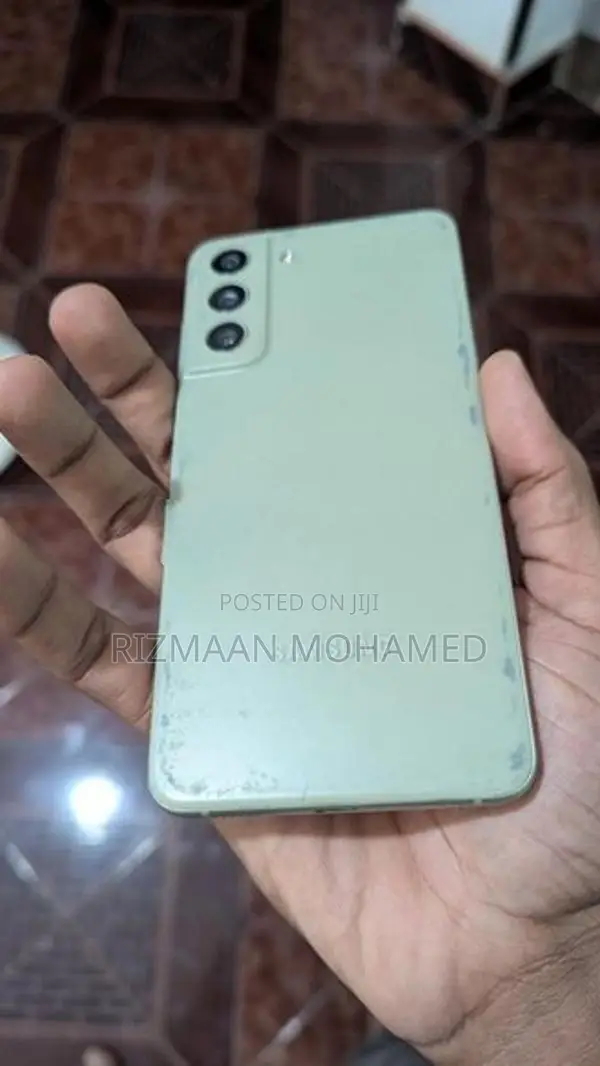 Samsung Galaxy S21 FE (Used)