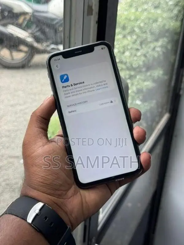 Apple iPhone 11 128GB (Used)