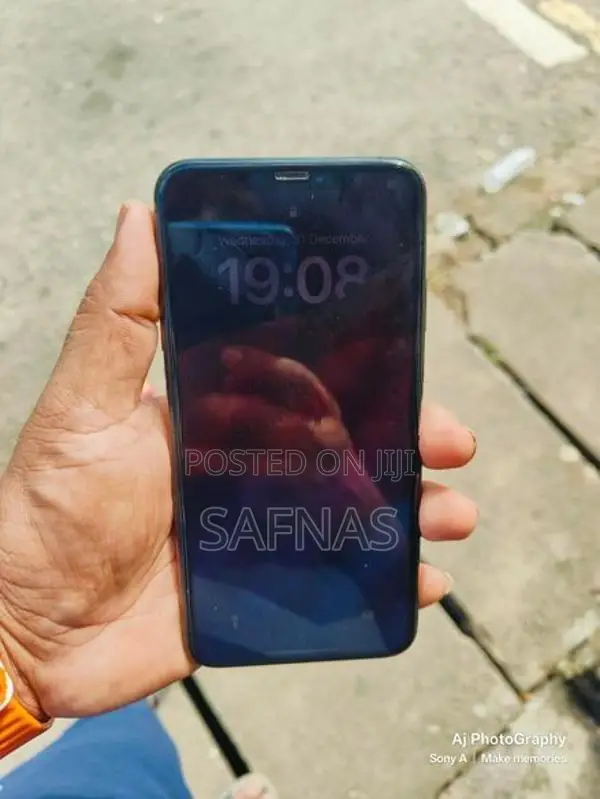 Apple iPhone XS Max 256GB (Used)