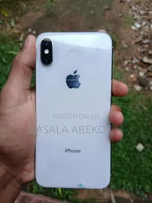 Apple iPhone XS (Used)