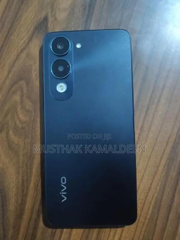 Vivo Y04 256 GB (Used)
