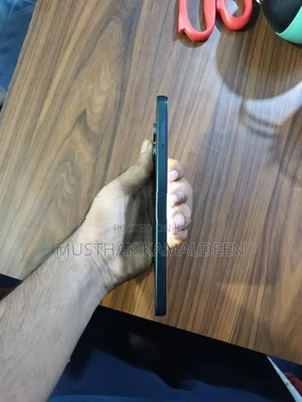 Vivo Y04 256 GB (Used)