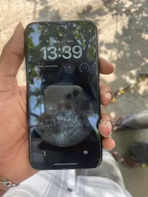 Apple iPhone X (Used)