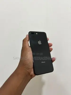 Apple iPhone 8 Plus 128GB (Used)