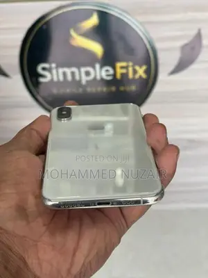 Apple iPhone XS (Used)