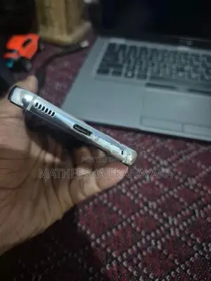 Samsung Galaxy S22 8GB 256GB (Used)