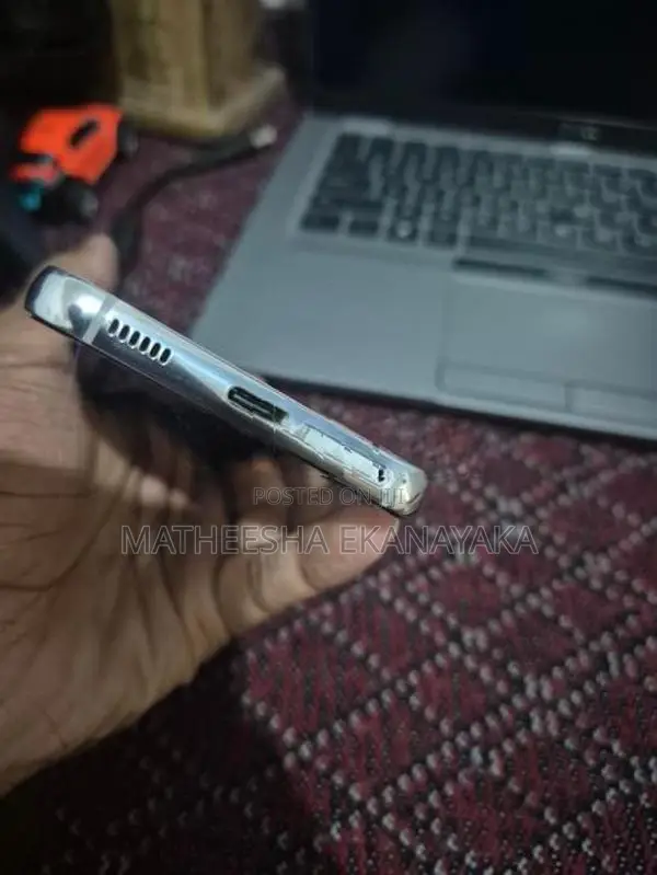 Samsung Galaxy S22 8GB 256GB (Used)