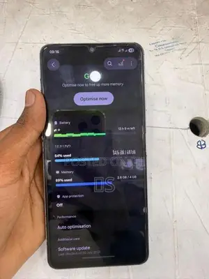 Samsung Galaxy A06 (Used)