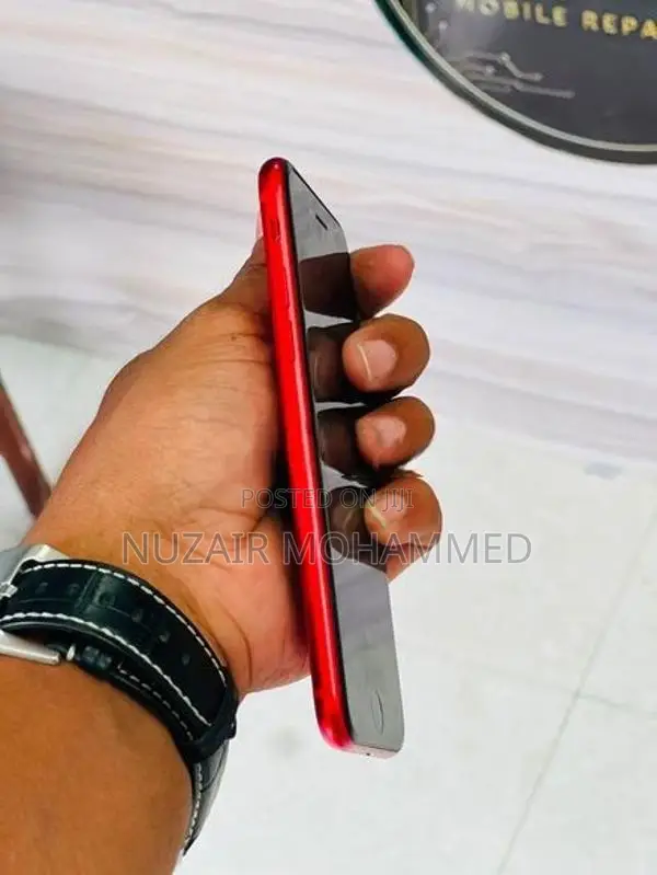 Apple iPhone 8 (Used)