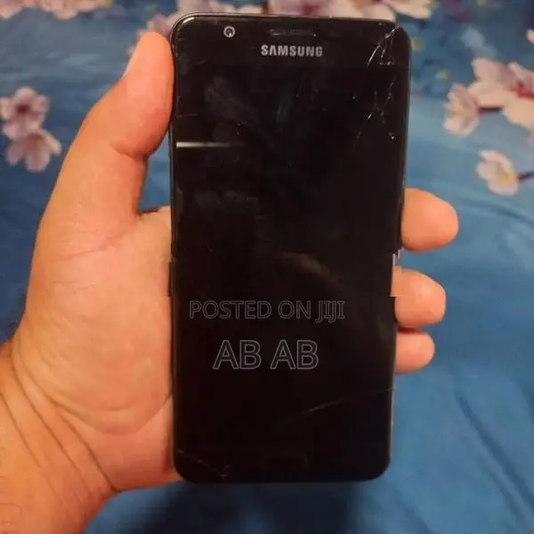 Samsung Galaxy J7 (Used)