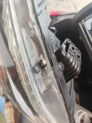 Scrap : Honda Civic Headlight