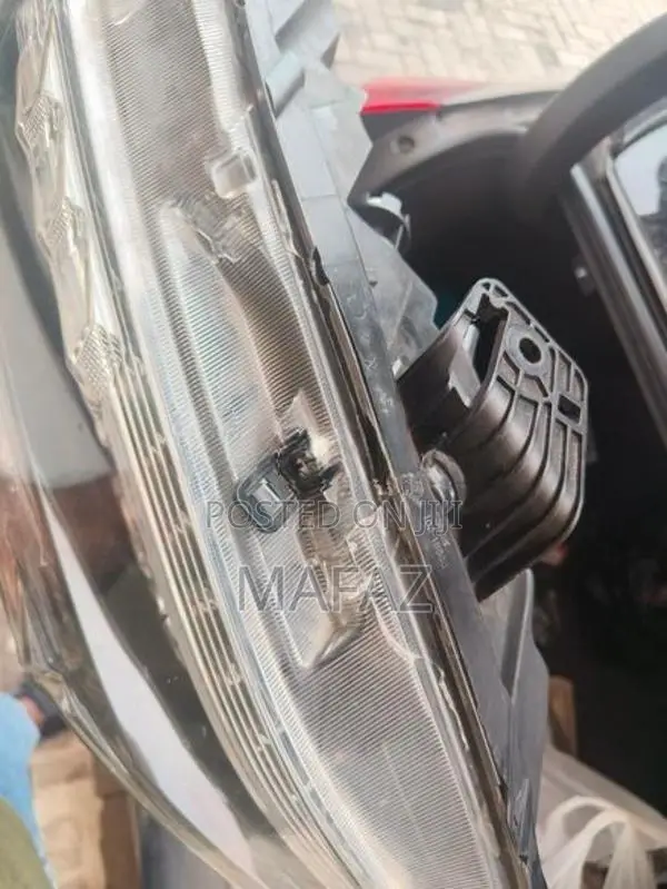 Scrap : Honda Civic Headlight