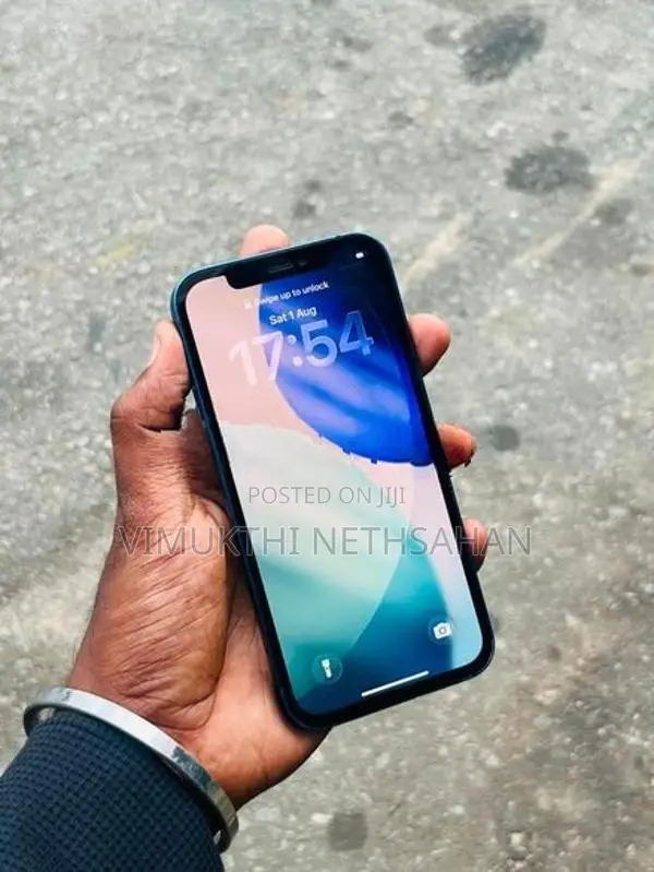 Apple iPhone 12 (Used)