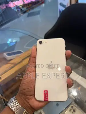 Apple iPhone SE 2 (Used)