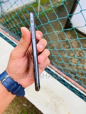 Apple iPhone XS (Used)