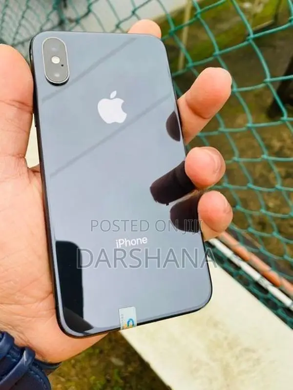 Apple iPhone XS (Used)
