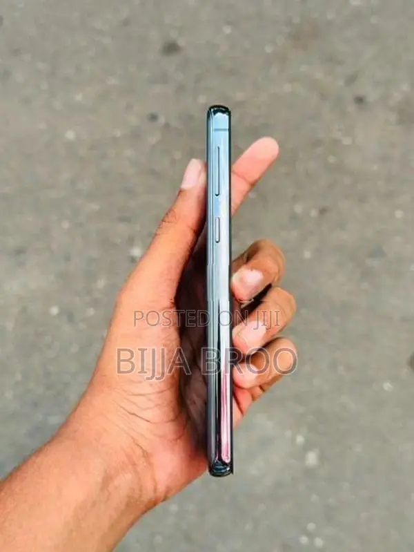 Samsung Galaxy S10 (Used)