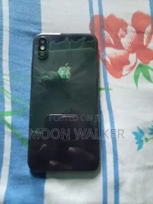 Apple iPhone XS black (Used)
