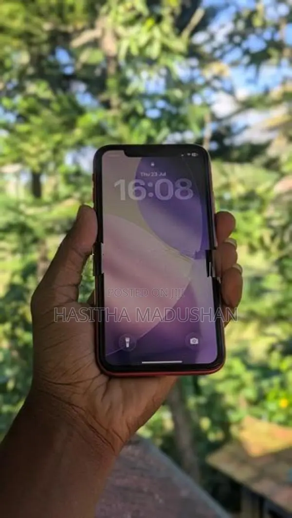 Apple iPhone 11 128GB (Used)