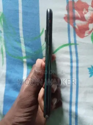 Apple iPhone XS black (Used)