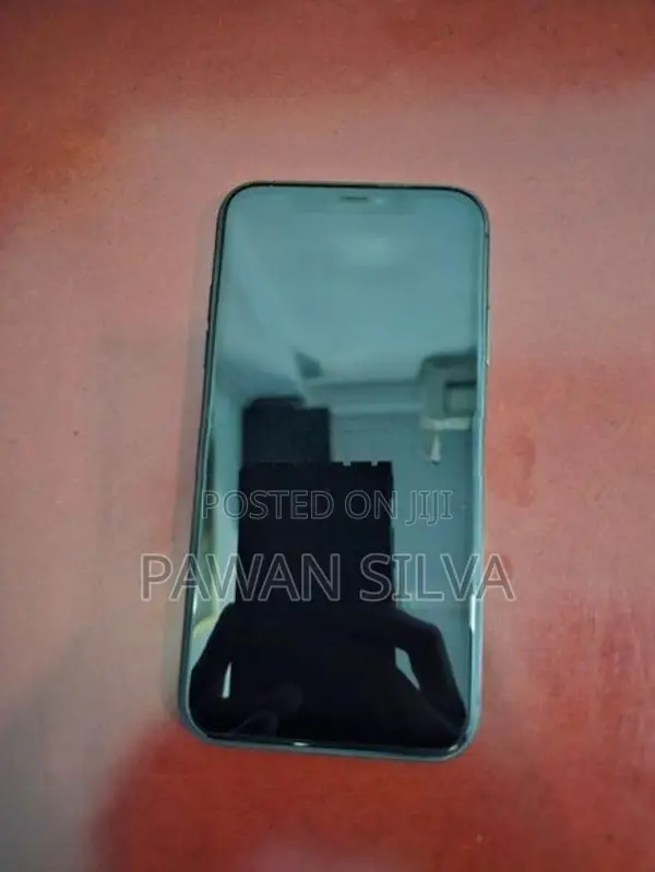 Apple iPhone 11 (Used)