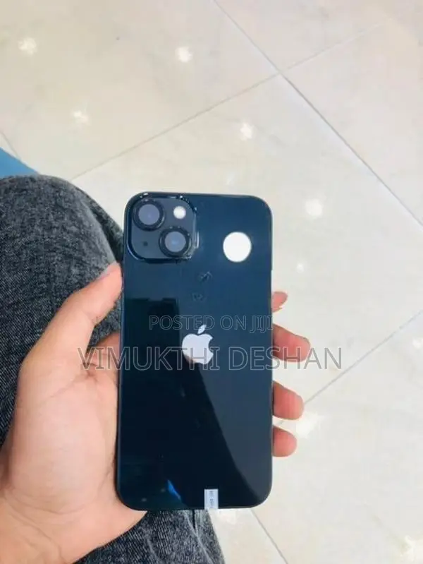 Apple iPhone 13 (Used)