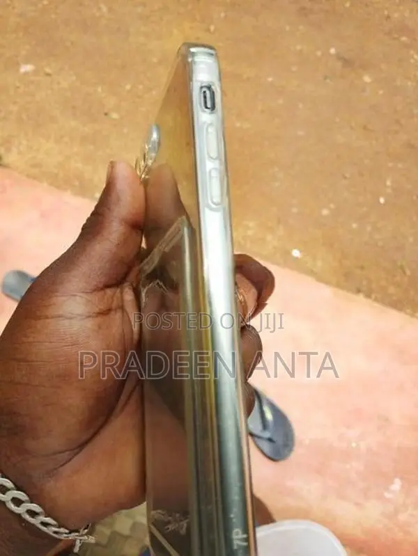 Apple iPhone 8 Plus (Used)