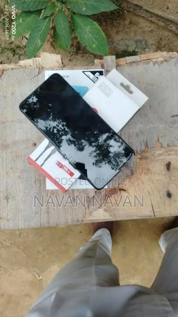 Black view Wave 8C (Used)